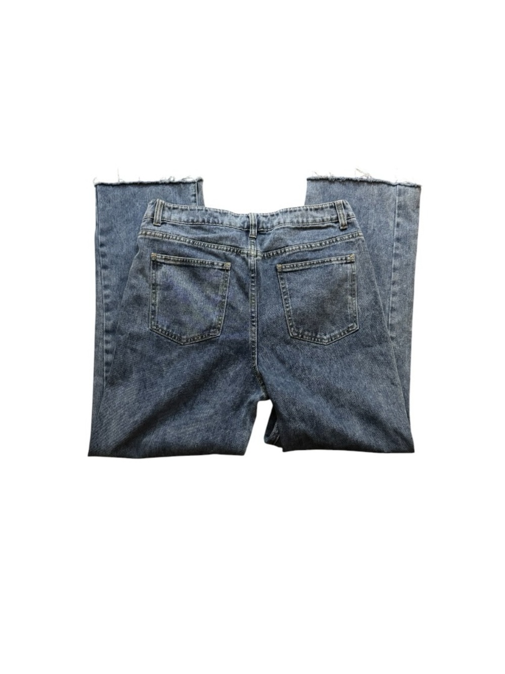 PrettyLittleThing Mid-Rise Straight Leg Jeans in Washed Blue - Picture 3 of 6